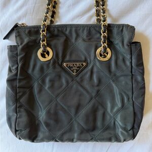 Authentic Vintage Prada Re-edition Tessuto Nylon Chaine de Tote Shoulder Bag